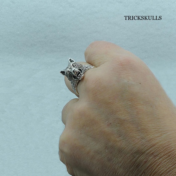 New Retro Wolf Head Poison Pill Secret Compartment Locket Ring 8 9 10 11 12 13 - Picture 7 of 9